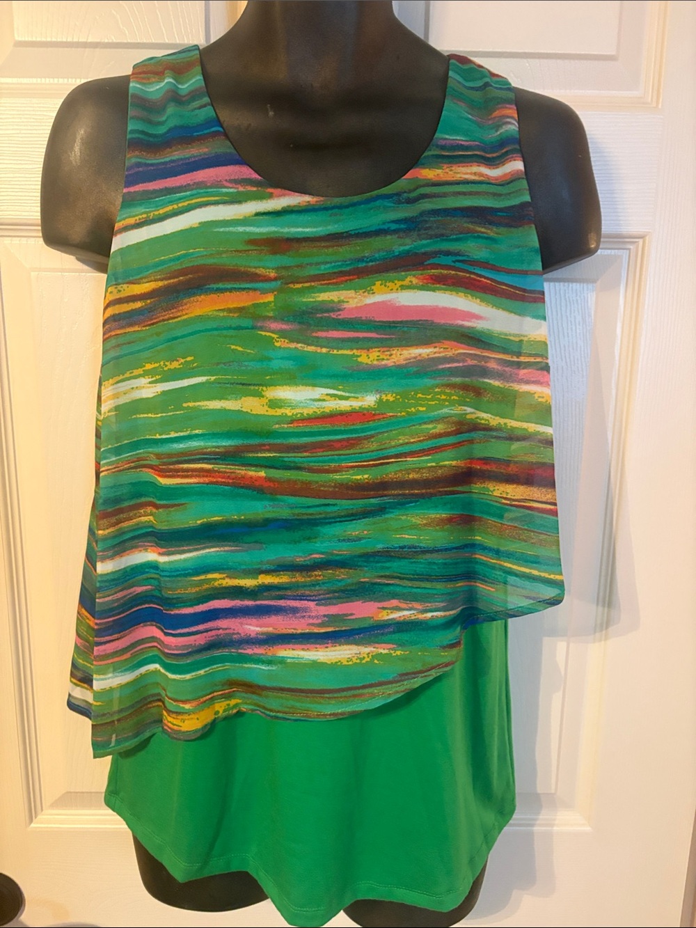 new directions Green Layered Abstract Wave Tank Top